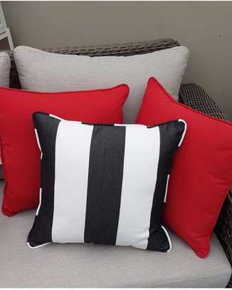 LOVELY THROW PILLOWS image 4