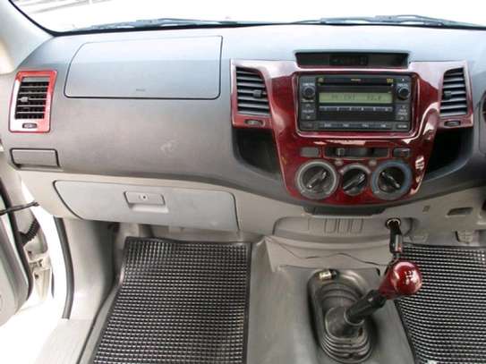 PETROL TOYOTA HILUX (MKOPO/HIRE PURCHASE ACCEPTED) image 7