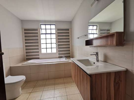 4 Bed Townhouse with En Suite at Kitisuru image 39