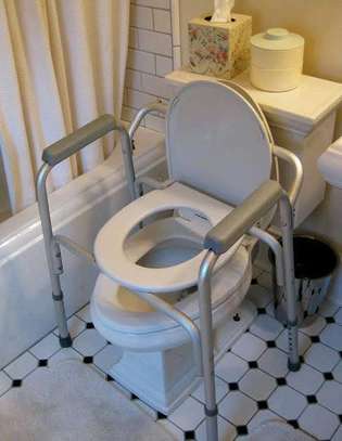 Commode chair. image 4