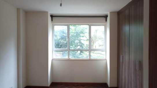 3 Bed Apartment with En Suite at City Park image 1