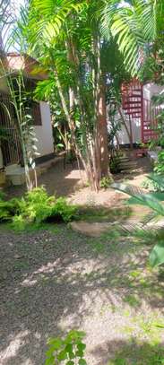 10 Bed House with En Suite at Milimani image 3