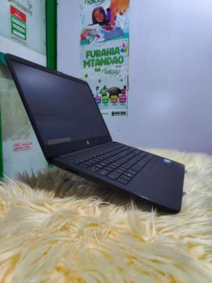 HP Laptop 240 G8 Model: 14s-dq2xxx Core i7 -1165G7 11th Gen image 3