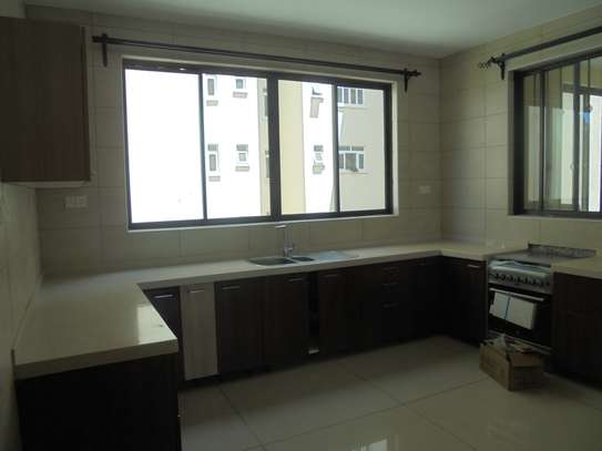 3 Bed Apartment with Aircon at School Lane image 7