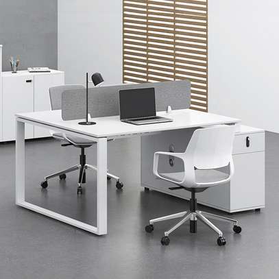 Office Desk; Modern White Divided Office Workstation image 1