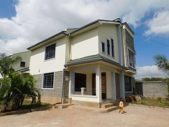 4 Bed Townhouse with En Suite at Yukos image 10