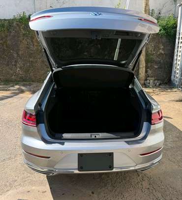 Volkswagen Arteon silver 2019 sunroof image 4
