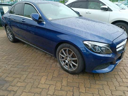 Mercedes Benz C200 on sale image 2