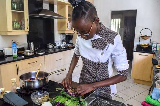 Private chefs Nairobi/Best Private chefs and cooks for Hire. image 4