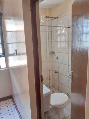 Spacious 2bedroom to let at waiyaki way image 8