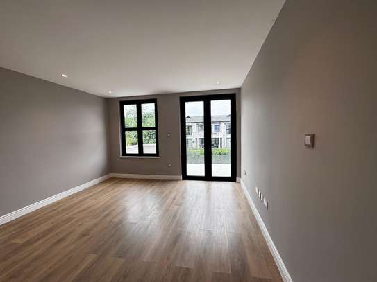 4 Bed Townhouse with En Suite in Runda image 30