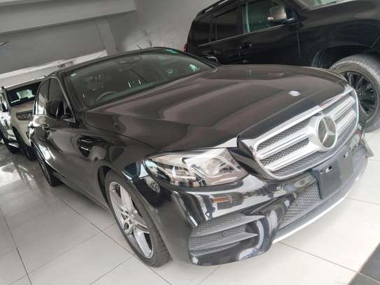 Mercedes Benz E200 Black on sale image 3