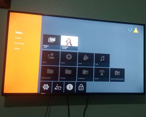 43" Skyview Android Smart Tv image 2