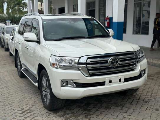 Toyota land Cruiser ZX V8 2017 image 4