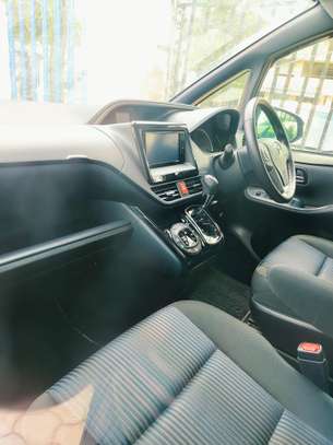 Toyota Voxy Si black 2017 image 6