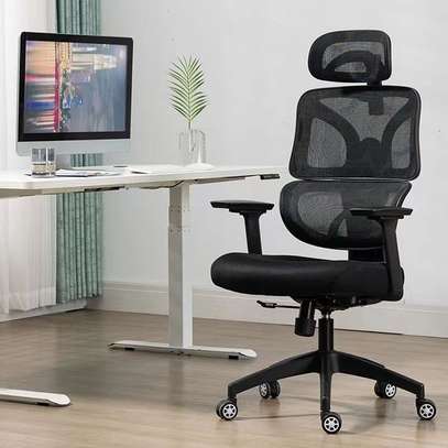 Ergonomic Mesh Office Chair – Comfortable Modern Seating image 5