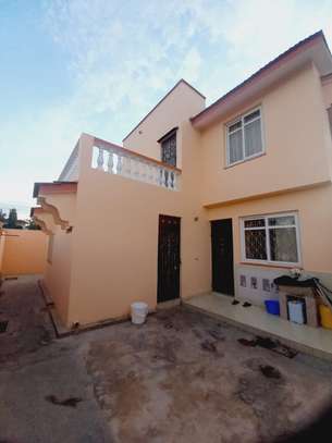 3 Bed House with En Suite at Bombululu image 5