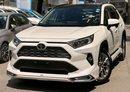 TOYOTA RAV4 NEW SHAPE SUNROOF 2019 WHITE image 3
