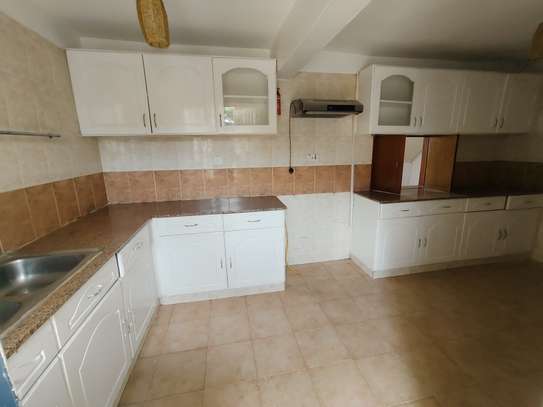 4 Bed Apartment with Swimming Pool in Lavington image 5