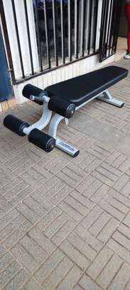 Weight lifting bench image 2