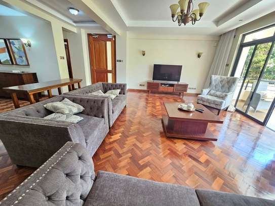 4 Bed Apartment with En Suite in Riverside image 13