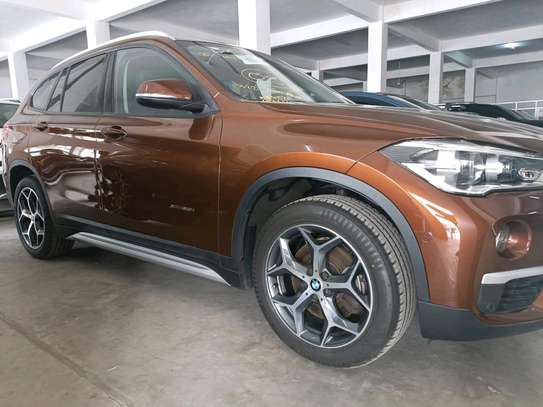 BMW X1 image 2