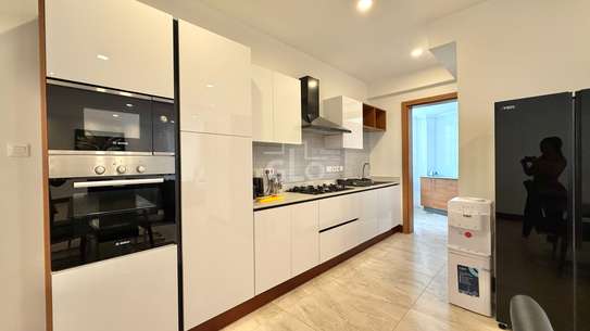 Furnished 3 Bed Apartment with En Suite in Parklands image 7