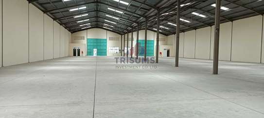 20,000 ft² Warehouse with Parking in Mombasa Road image 3