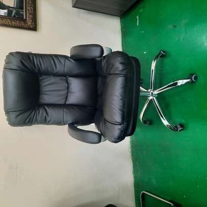 Executive leather Office Chair image 1