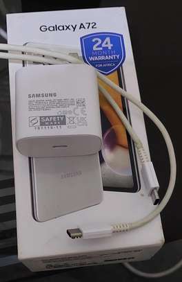 Samsung Galaxy A72 image 3