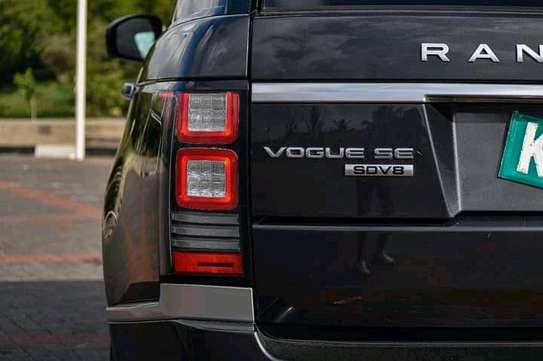 Range Rover vogue grey image 8