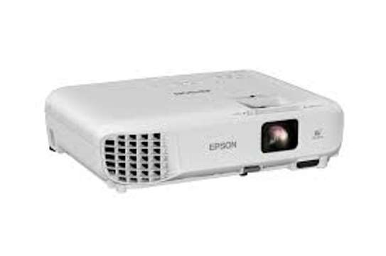 EPSON EB-XO6 image 1