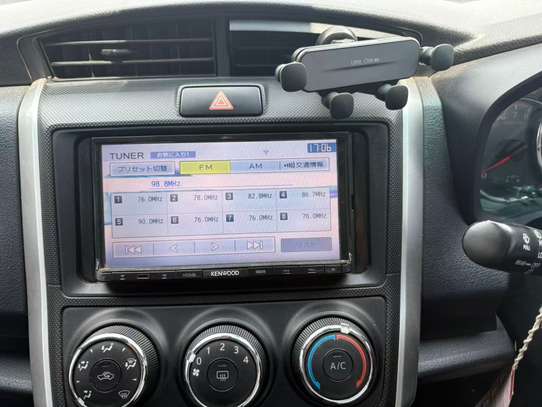 2017 Toyota Fielder image 9