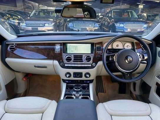 Rolls Royce 2017 image 10