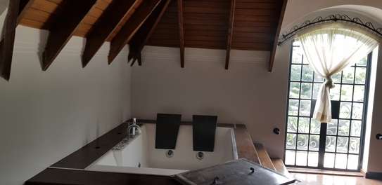 6 Bed House with En Suite at Kitisuru Road image 17