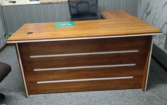 Office Desk; 180cm Modern Executive Desk image 1