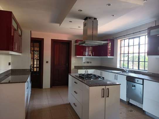 4 Bed Townhouse with En Suite at Njumbi Rd Lavington image 21