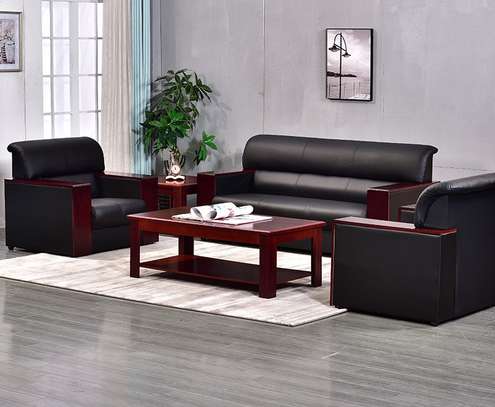 OFFICE SOFA: Executive  Black Office Sofa image 6