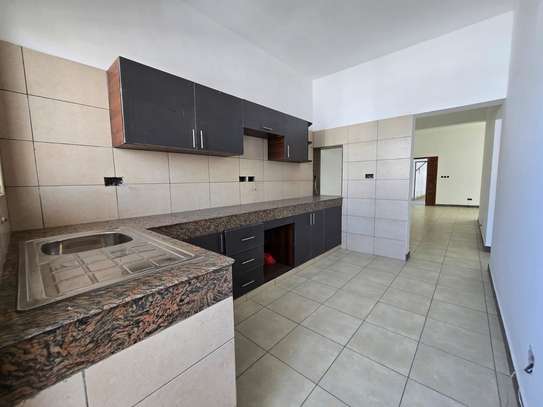 2 Bed Apartment with En Suite at Mtambo Road image 11