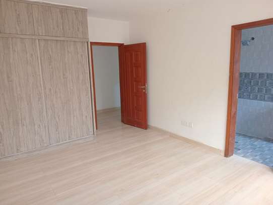 4 Bed Apartment with Backup Generator in Parklands image 6