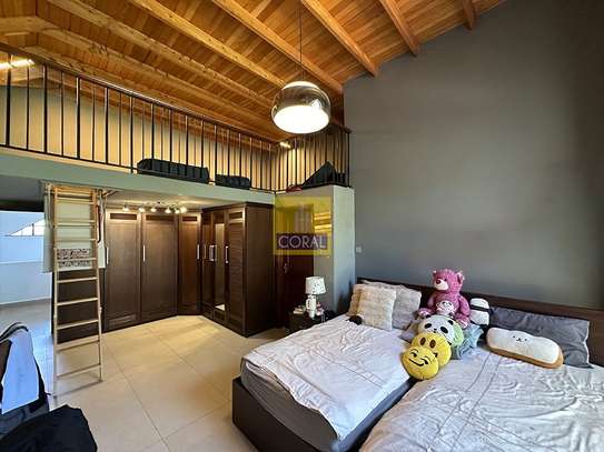 6 Bed Townhouse in Spring Valley image 5