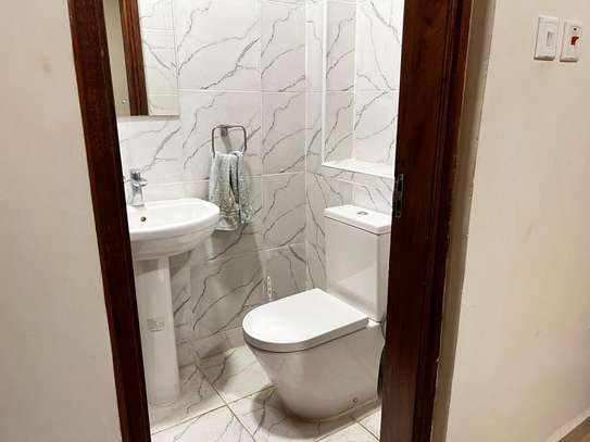 Serviced 4 Bed Apartment with En Suite in Parklands image 4