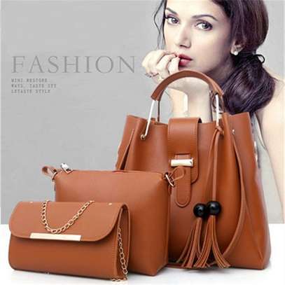 Modern Woman Classy Handbags image 2
