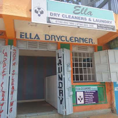 DUVET CLEANING SERVICES IN NYAYO ESTATE |DRYCLEANER & LAUNDRY SERVICE |WE PICK & DROP. image 1