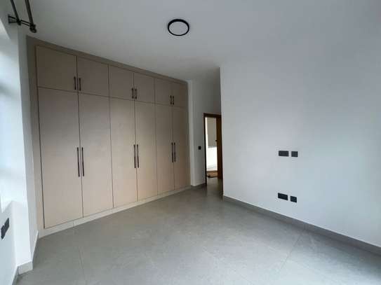 2 Bed Apartment with En Suite at Brookside Drive image 19