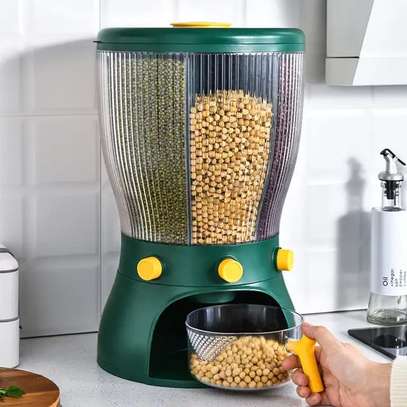 Rotating Cereal dispenser round image 1