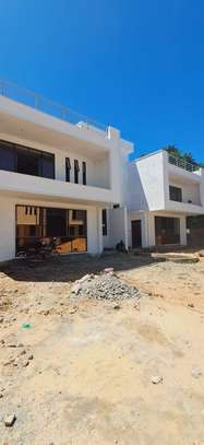 4 Bed Villa with En Suite at Mtwapa Kilifi image 4