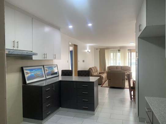3 Bed Apartment with En Suite in Lavington image 6
