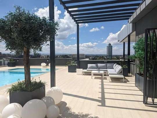 2 Bed Apartment with En Suite in Riverside image 4