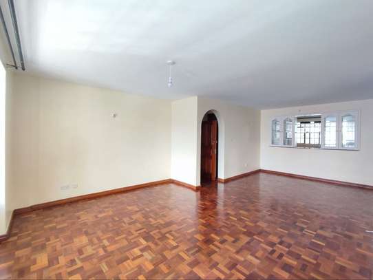 3 Bed Apartment with En Suite in Valley Arcade image 14